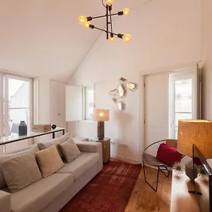 Appartement Flh Portas Do Sol Duplex With Terrace, Lisboa