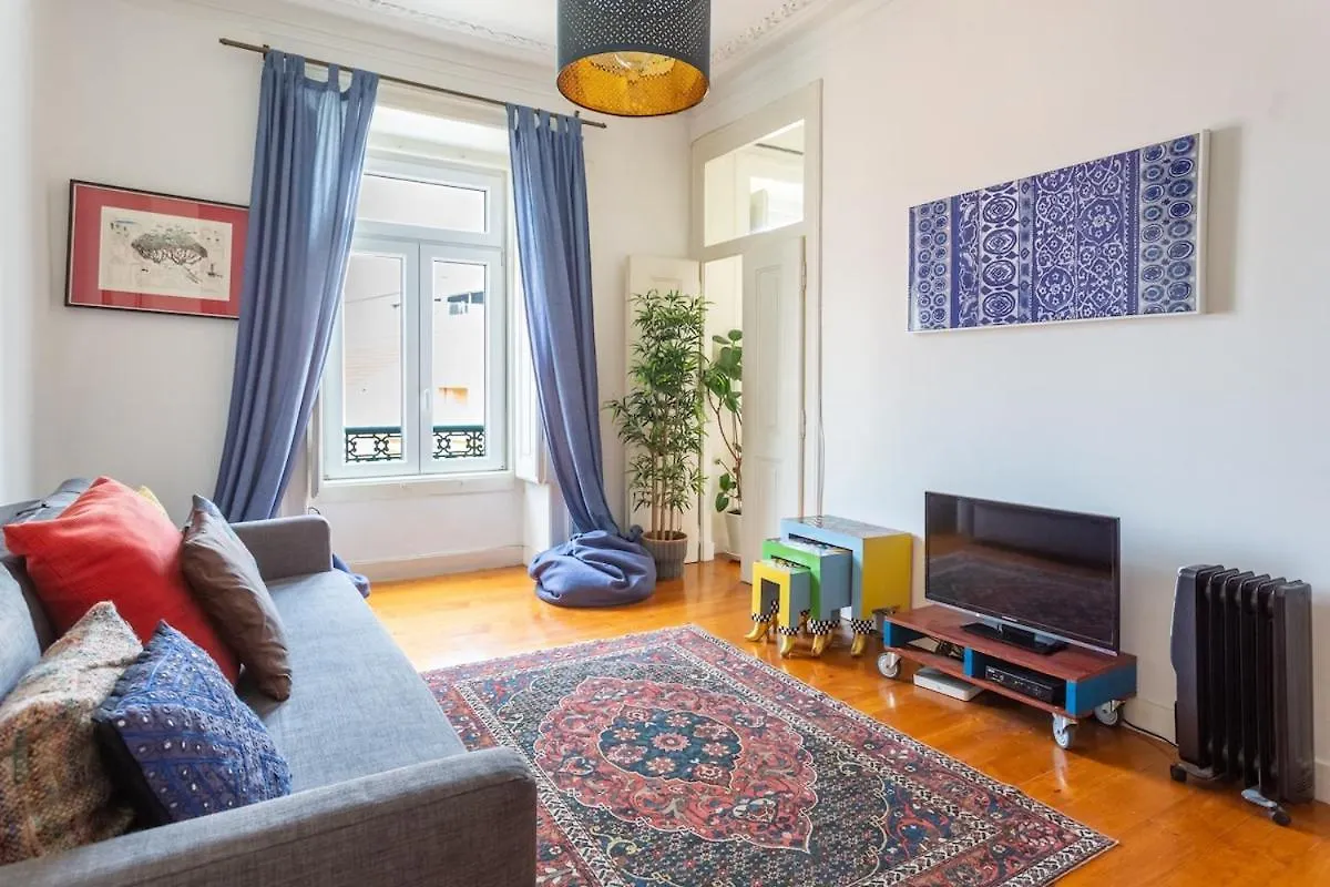 Bright 2 Bedroom Apt 100M From Av. Liberdade Lisbon